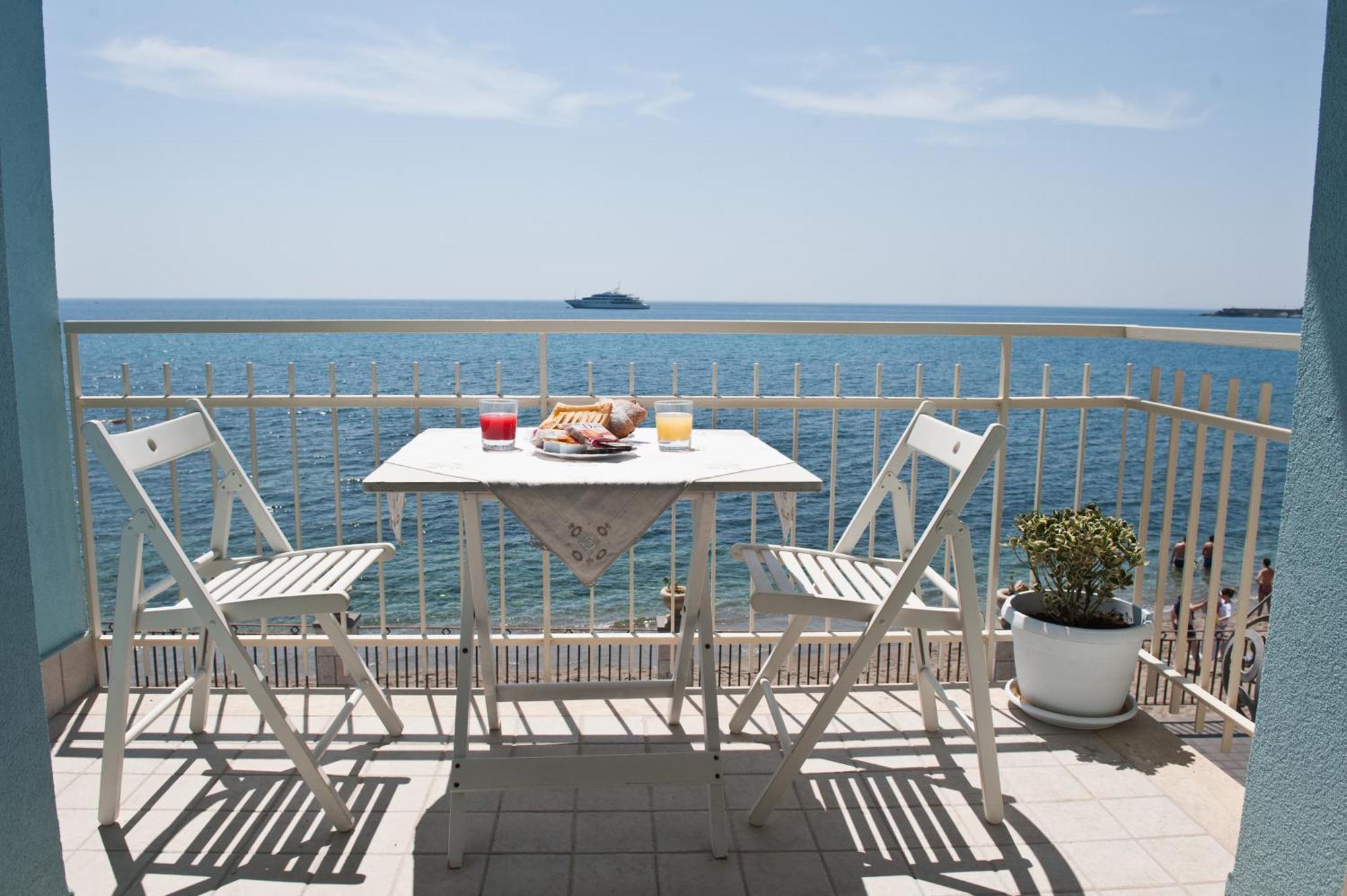 Nina B&B Giardini Naxos Exteriér fotografie
