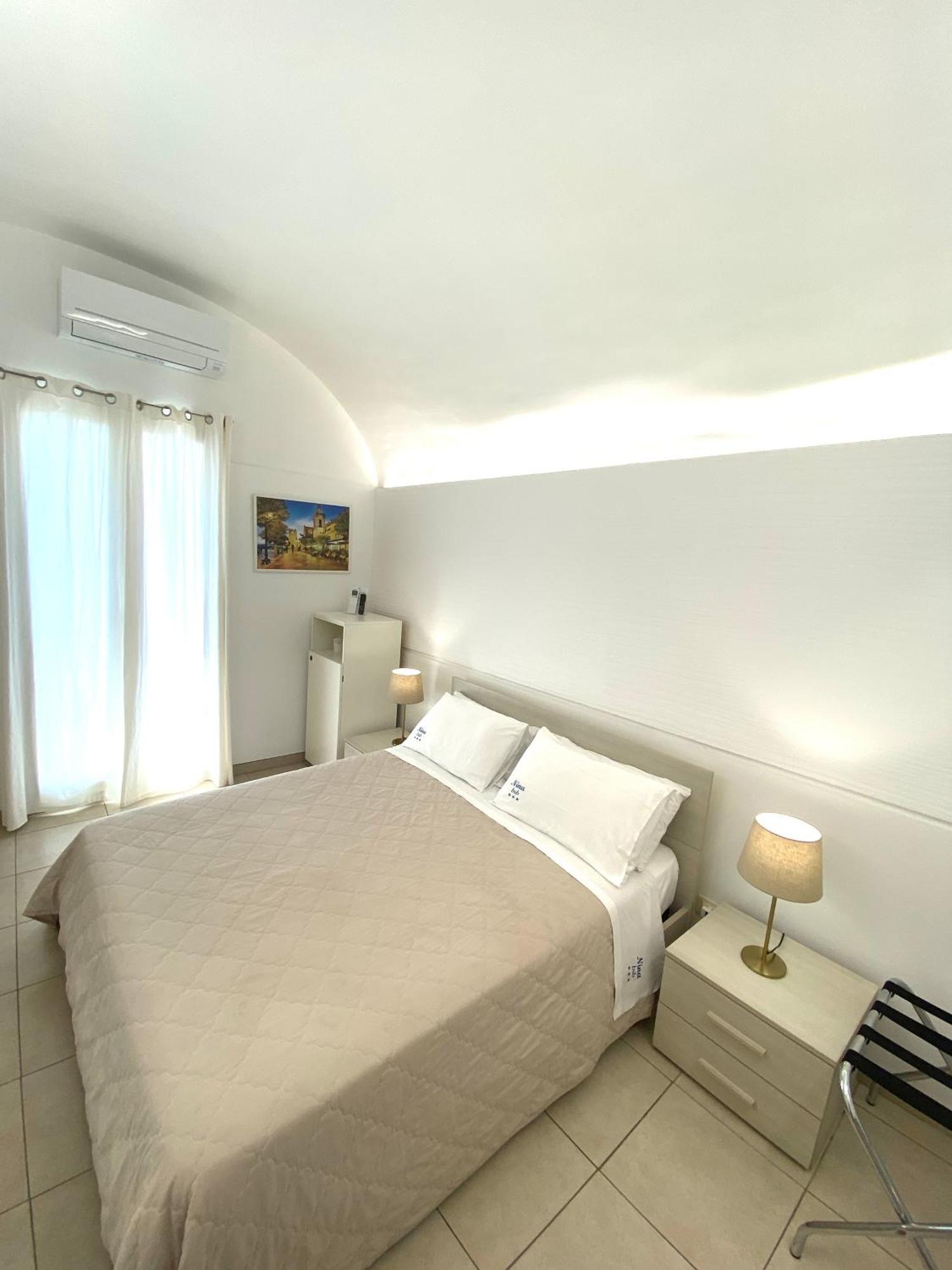 Nina B&B Giardini Naxos Pokoj fotografie