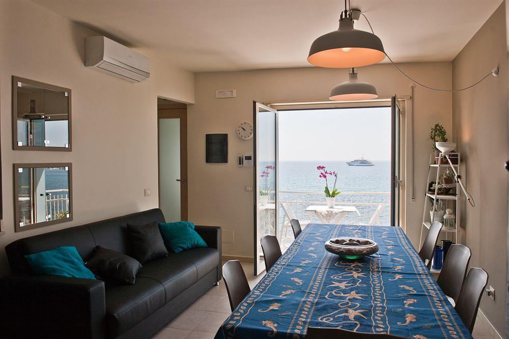 Nina B&B Giardini Naxos Exteriér fotografie