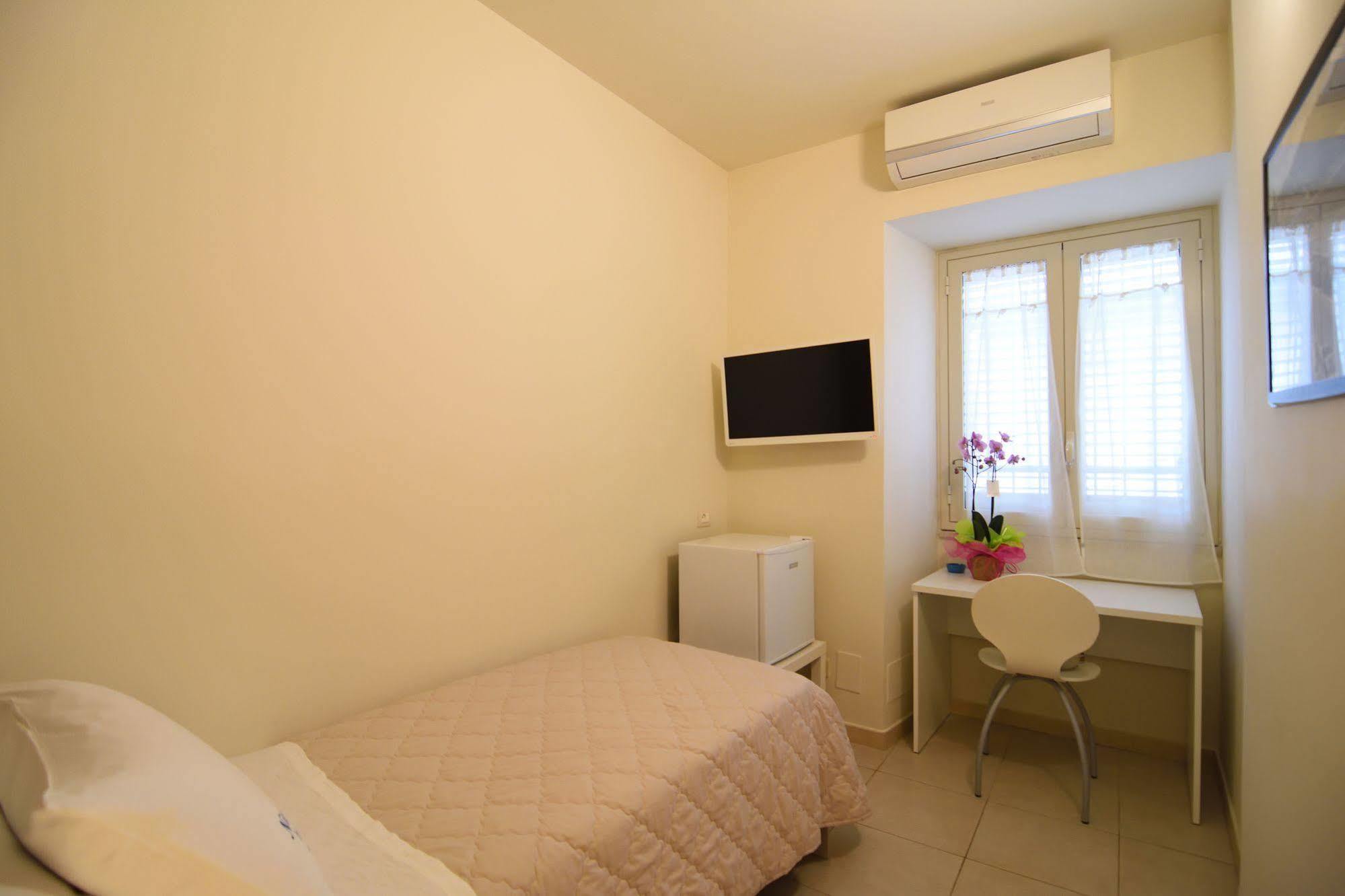 Nina B&B Giardini Naxos Exteriér fotografie